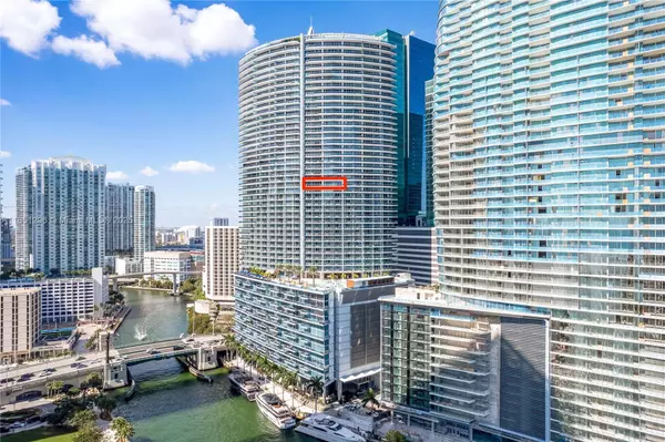 200 Biscayne Boulevard Way #3207, Miami, FL 33131