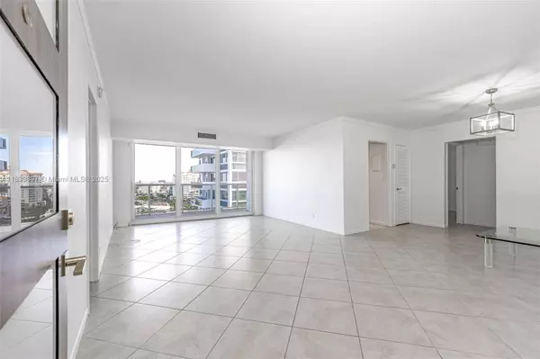 2701 N Ocean Blvd #14B, Fort Lauderdale, FL 33308
