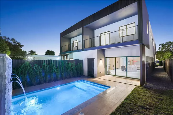 3187 SW 23rd St #B, Miami, FL 33145