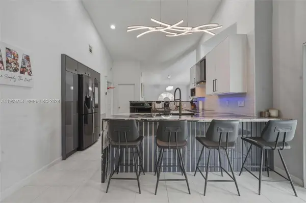 1510 SW 96th Ter, Davie, FL 33324