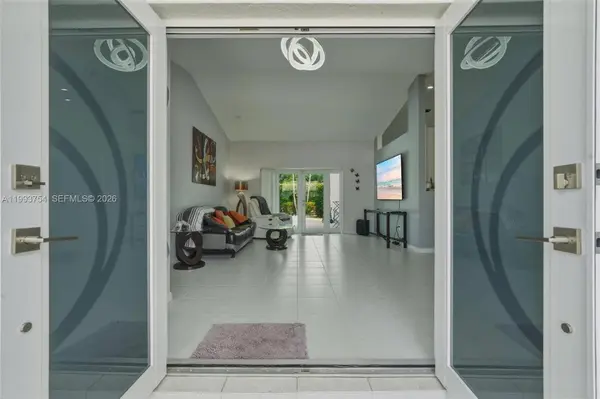 1510 SW 96th Ter, Davie, FL 33324