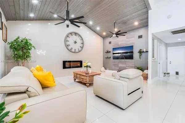 6252 NW 65th Ter, Parkland, FL 33067