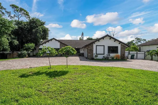 6252 NW 65th Ter, Parkland, FL 33067