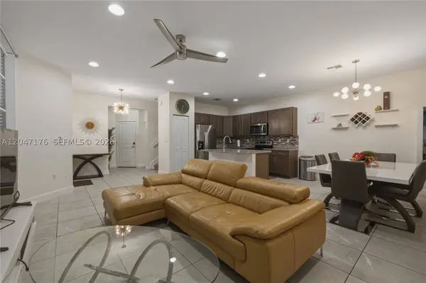 4812 NW 48th Ter, Tamarac, FL 33319