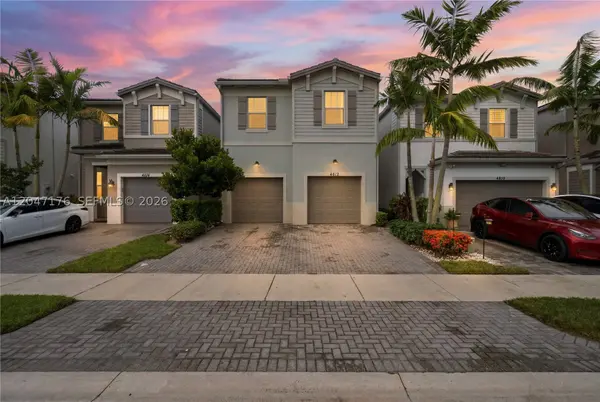 4812 NW 48th Ter, Tamarac, FL 33319