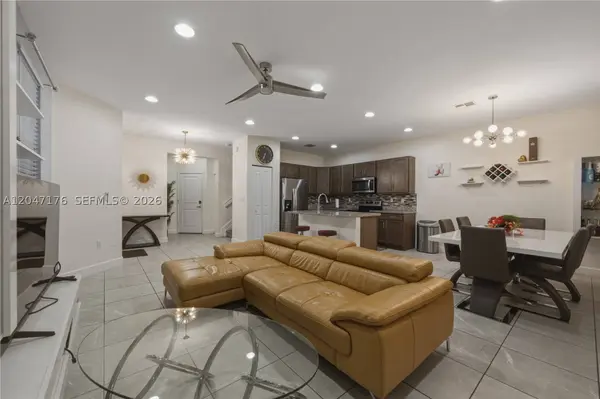 4812 NW 48th Ter, Tamarac, FL 33319