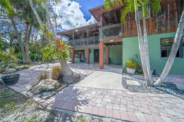576 Marshall Rd, West Palm Beach, FL 33413