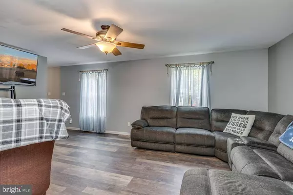 33 LAUREL RD, Millville, NJ 08332