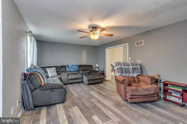 33 LAUREL RD, Millville, NJ 08332