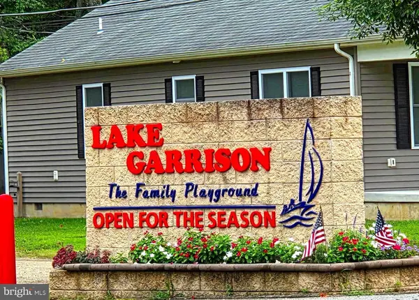 39 N SHORE DR