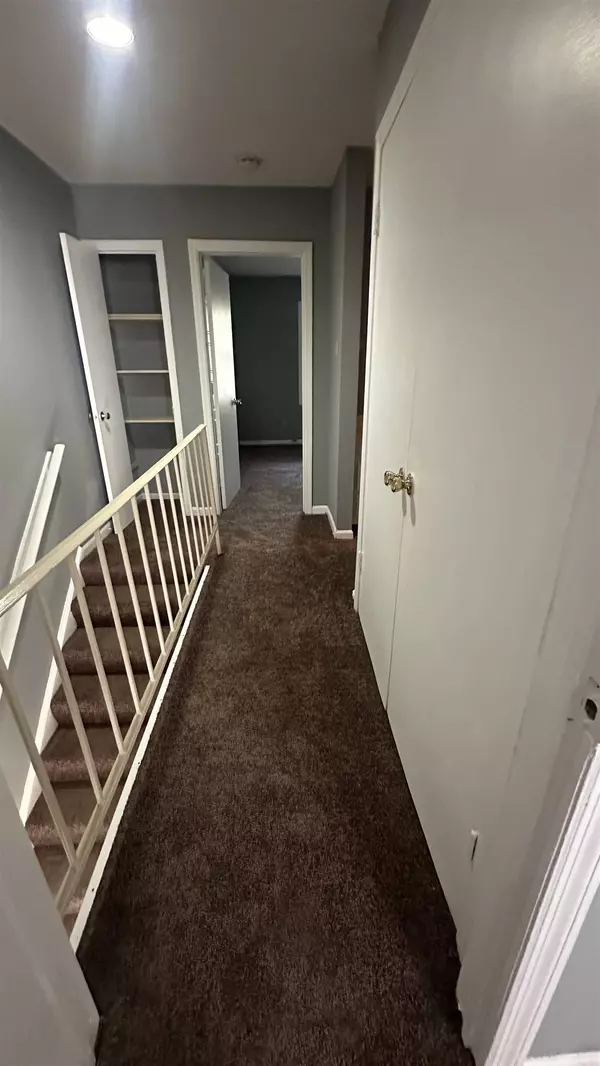 3811 S MENDENHALL RD #3811, Memphis, TN 38115