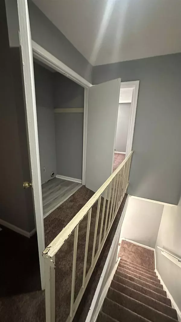 3811 S MENDENHALL RD #3811, Memphis, TN 38115