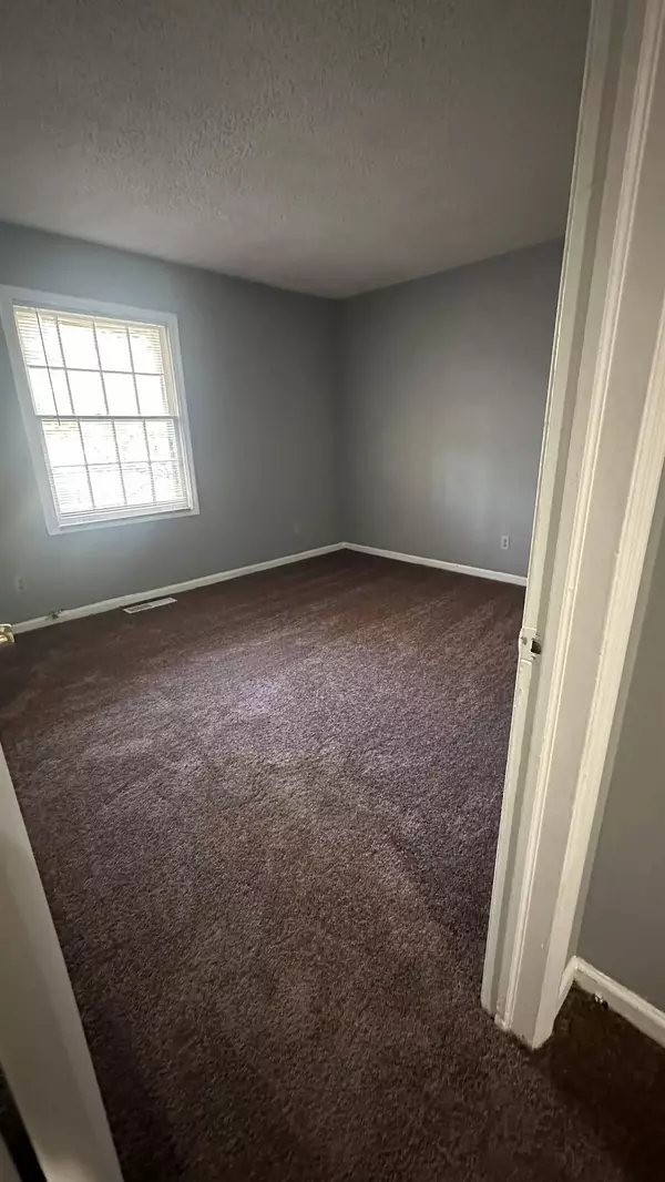 3811 S MENDENHALL RD #3811, Memphis, TN 38115