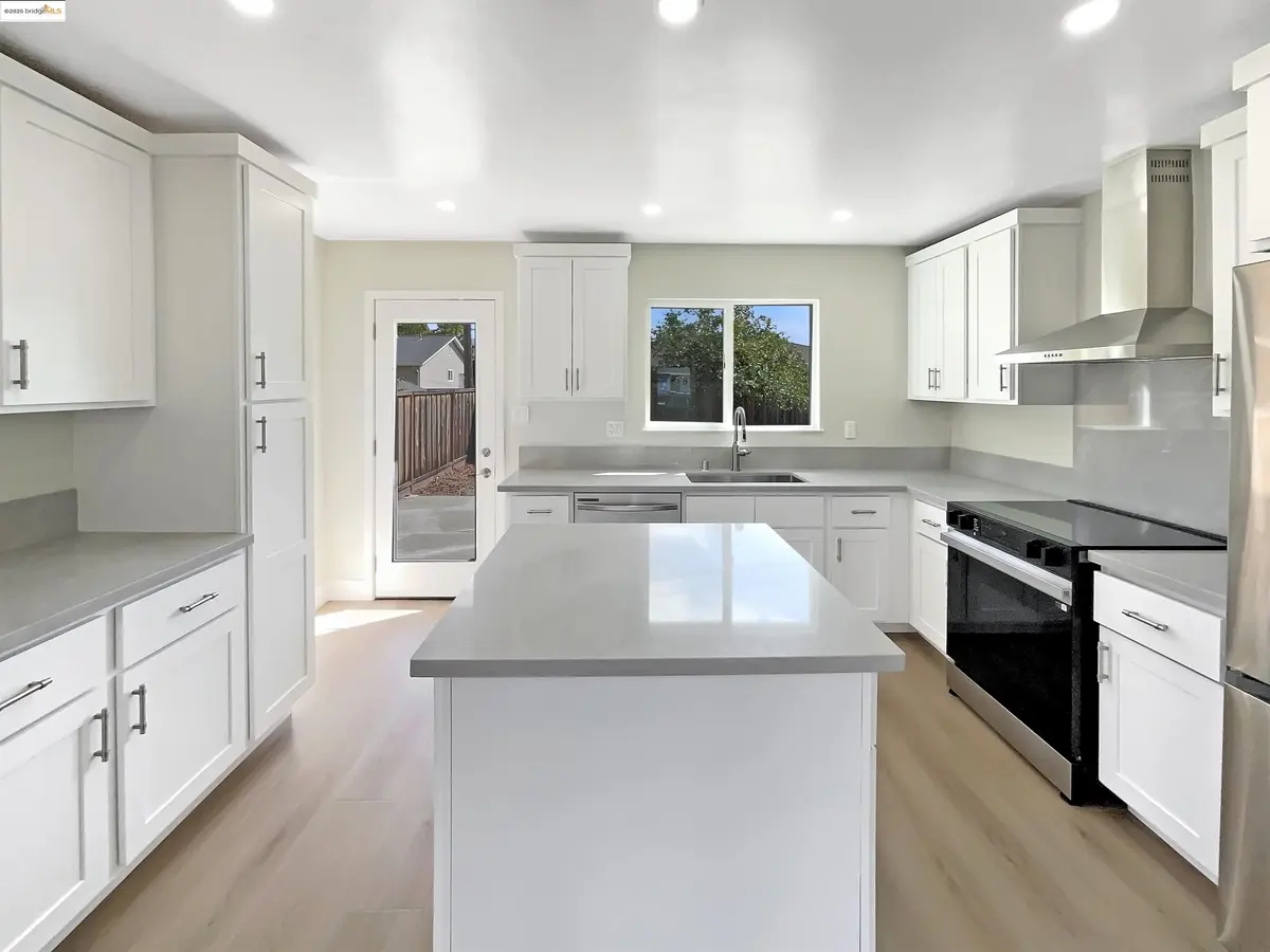 4840 Piper St, Fremont, CA 94538-2521