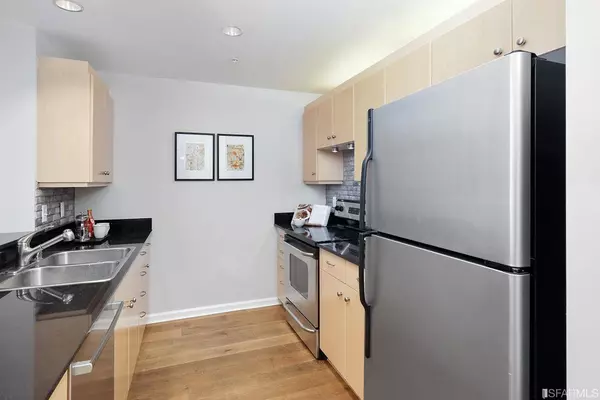 140 S Van Ness Ave #304, San Francisco, CA 94103-2425