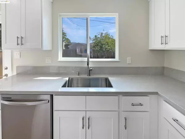 4840 Piper St, Fremont, CA 94538-2521