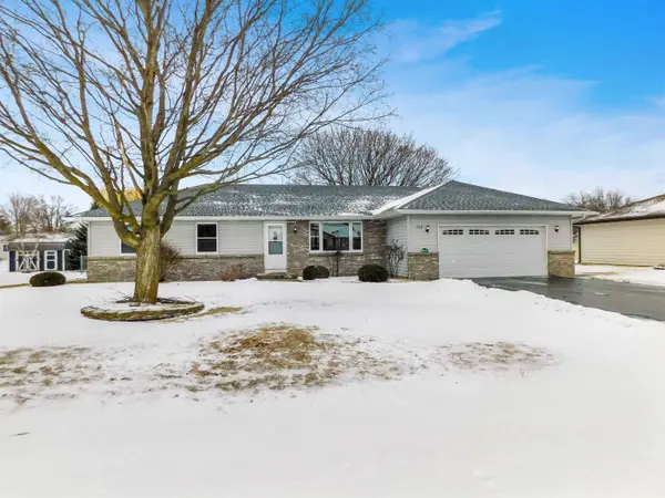 755 Loomis Drive, Rockton, IL 61072