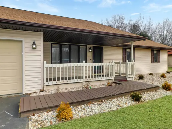 13699 Chevron Drive, Rockton, IL 61072