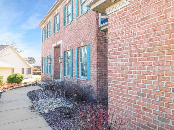 6994 Rolling Hedge Lane, Rockford, IL 61108