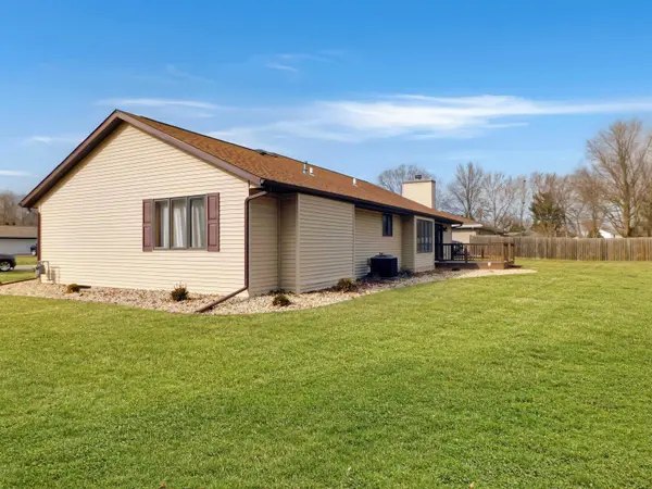 13699 Chevron Drive, Rockton, IL 61072