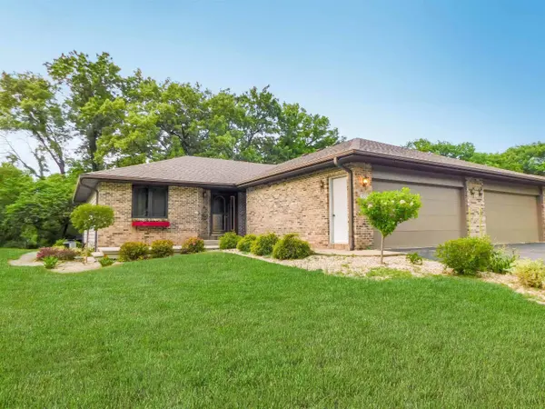 527 Trading Post Trail, Rockton, IL 61072