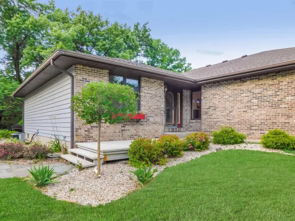 527 Trading Post Trail, Rockton, IL 61072