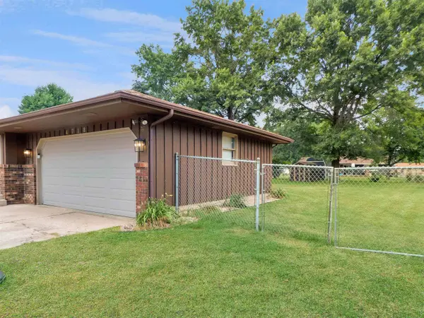 4718 Terrang Trail, Machesney Park, IL 61115