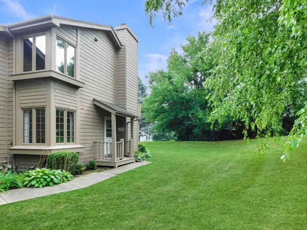 6106 Garrett Lane, Rockford, IL 61107