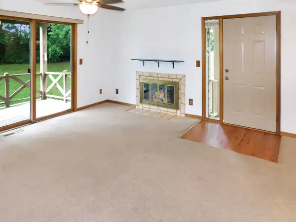 6106 Garrett Lane, Rockford, IL 61107