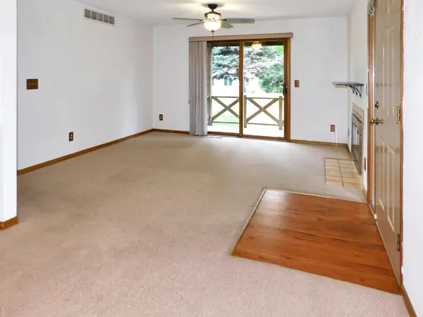 6106 Garrett Lane, Rockford, IL 61107