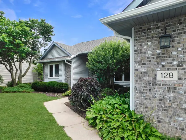 128 Foxfire Place, Rockton, IL 61072