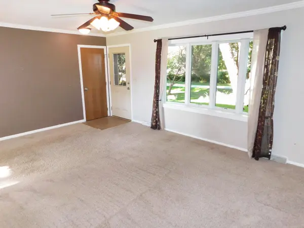 12544 Chuckanut Drive, Roscoe, IL 61073