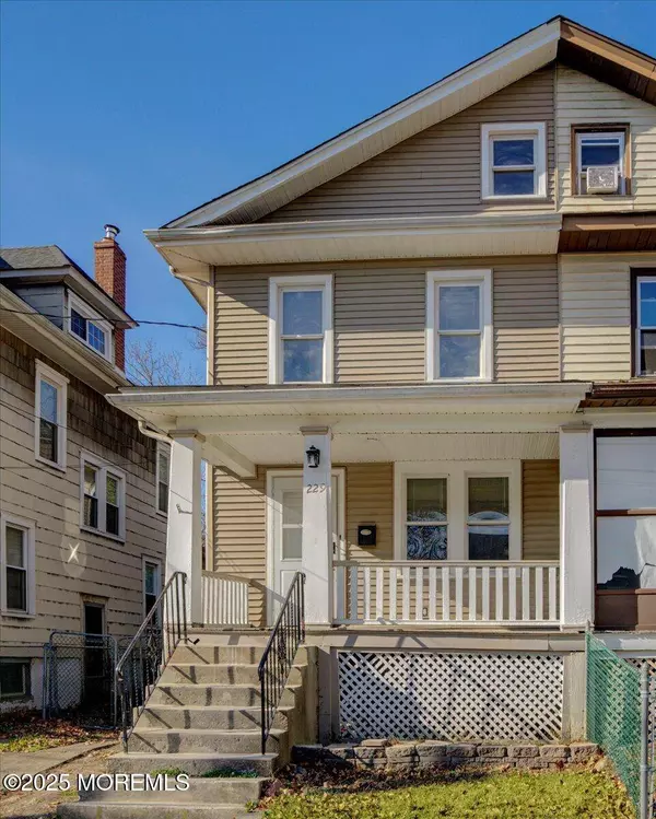 229 Elm Avenue, Woodlynne, NJ 08107