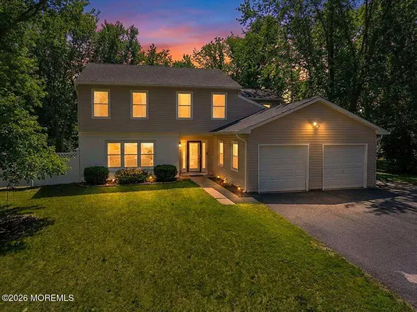 33 Ashford Road, Jackson, NJ 08527