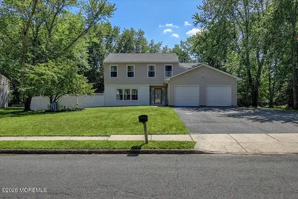 33 Ashford Road, Jackson, NJ 08527