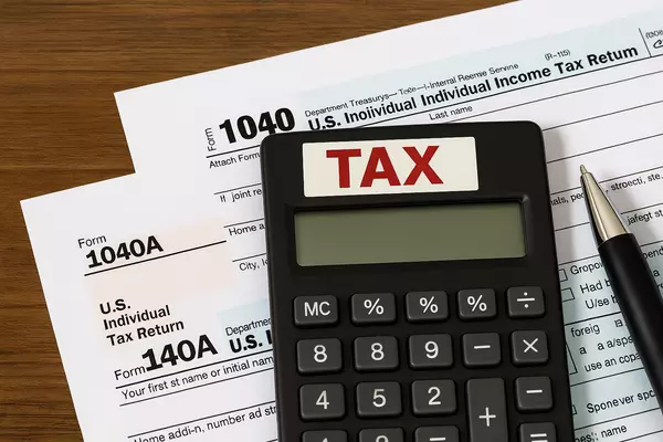 What Home Sale Expenses Are Tax-Deductible?