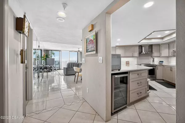 2555 Atlantic AVE #1705, Daytona Beach, FL 32118