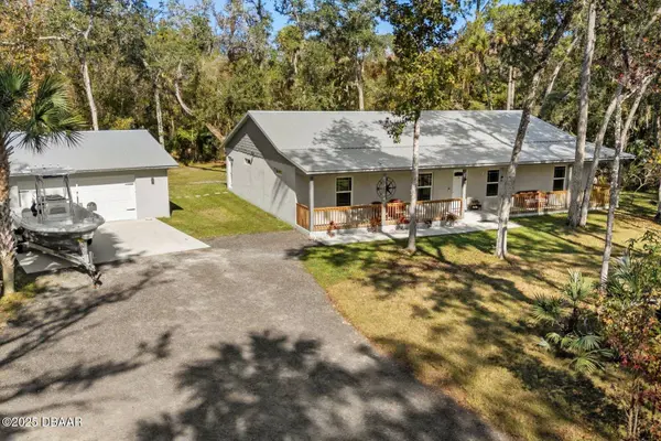 2995 Ragis RD, Edgewater, FL 32132