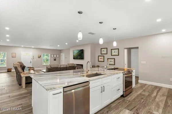 2995 RAGIS RD, Edgewater, FL 32132