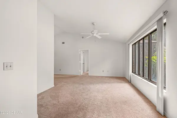 808 George Hecker DR, South Daytona, FL 32119