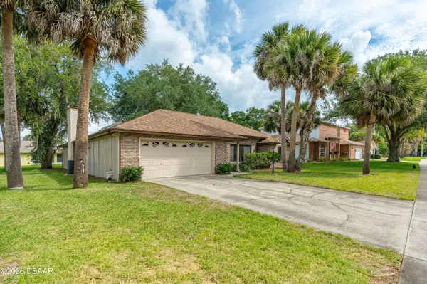 808 George Hecker DR, South Daytona, FL 32119