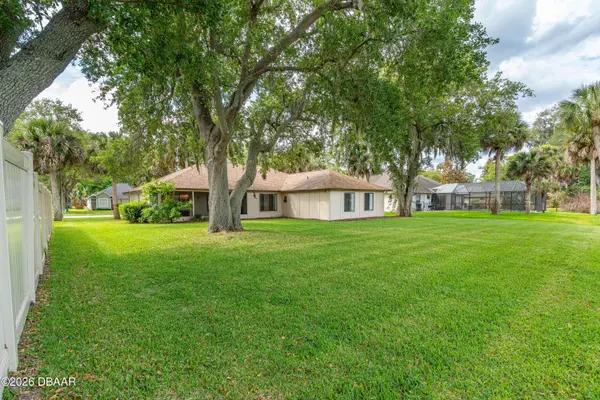 808 George Hecker DR, South Daytona, FL 32119