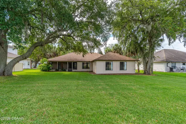 808 George Hecker DR, South Daytona, FL 32119