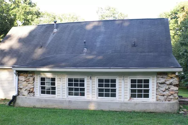 1526 Lost Mountain Road RD, Powder Springs, GA 30127