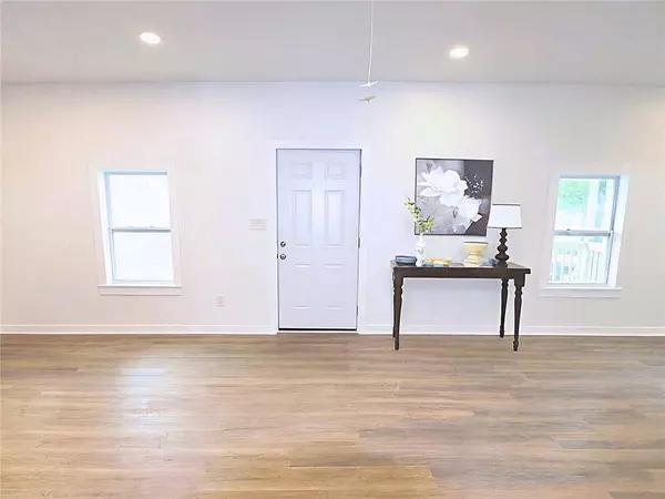 5361 N Main ST, Acworth, GA 30101