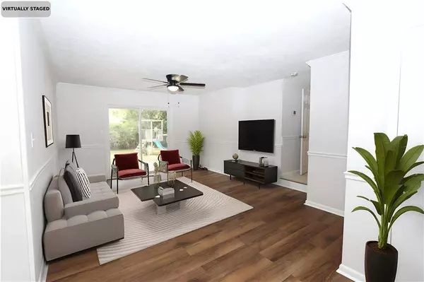 1033 Sandalwood DR, Lawrenceville, GA 30043