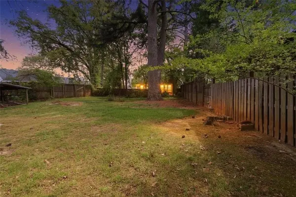 1951 Dresden DR NE, Brookhaven, GA 30319