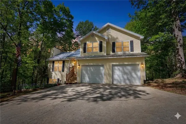 34 Clay CT, Villa Rica, GA 30180