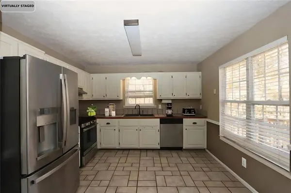 34 Clay CT, Villa Rica, GA 30180