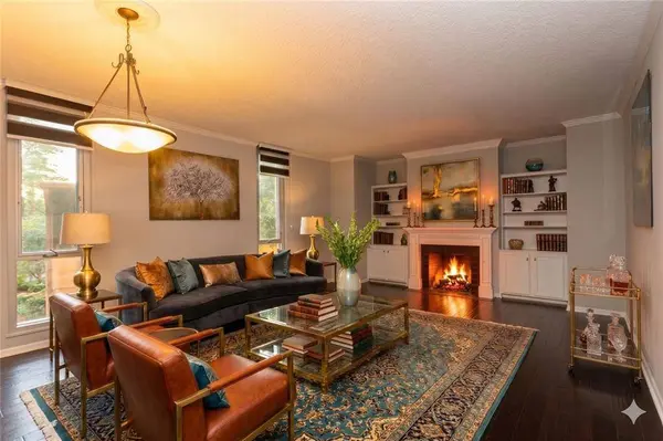 3060 Pharr Court North NW #114, Atlanta, GA 30305